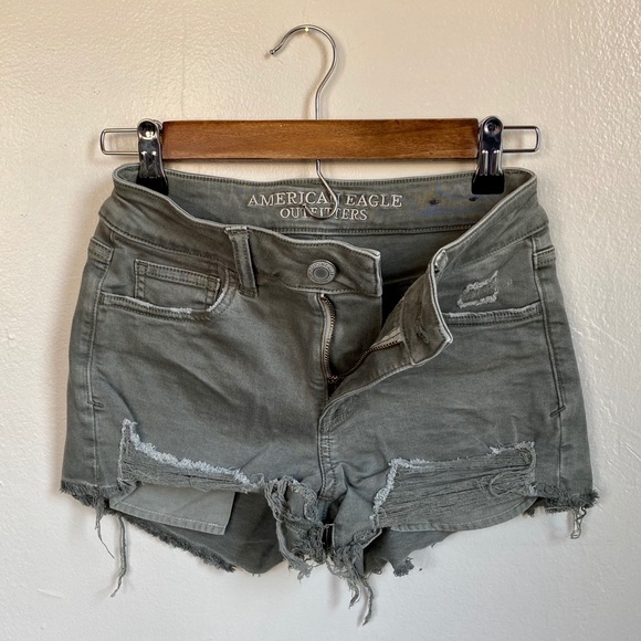 American Eagle Outfitters Pants - American Eagle Green Hi-Rise Shorts Size 0